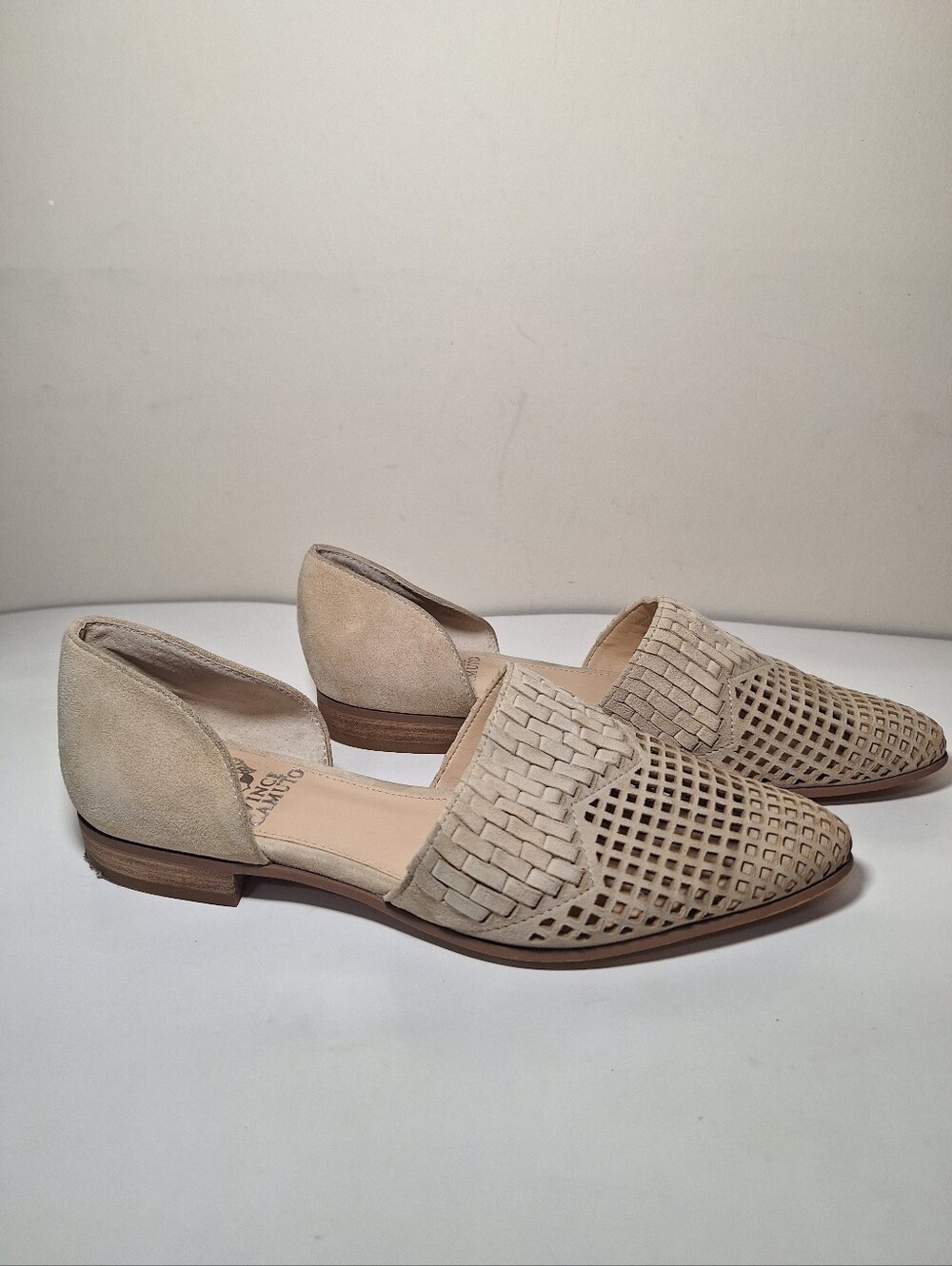 Vince Camuto Reshila Beige Suede Woven Cutout D'Orsay Flats 6M Minimalist